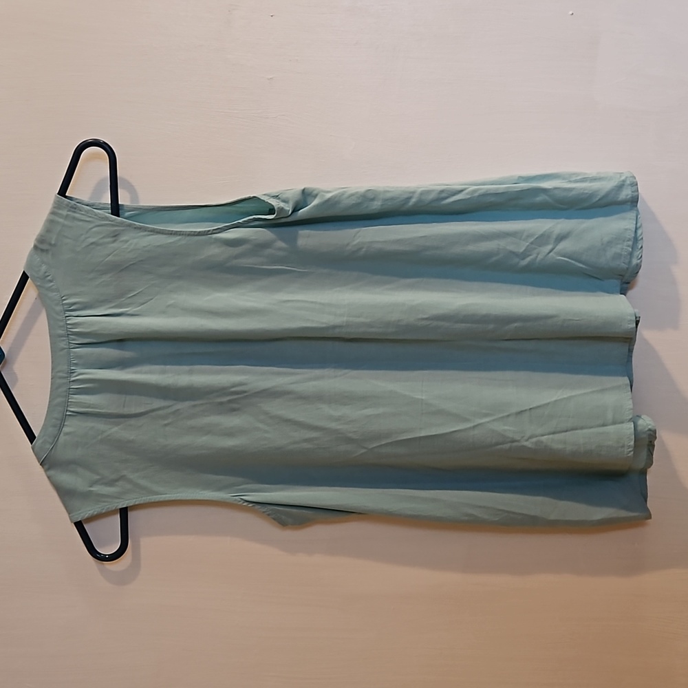 Old navy sleeveless top light blue medium - Picture 4 of 4